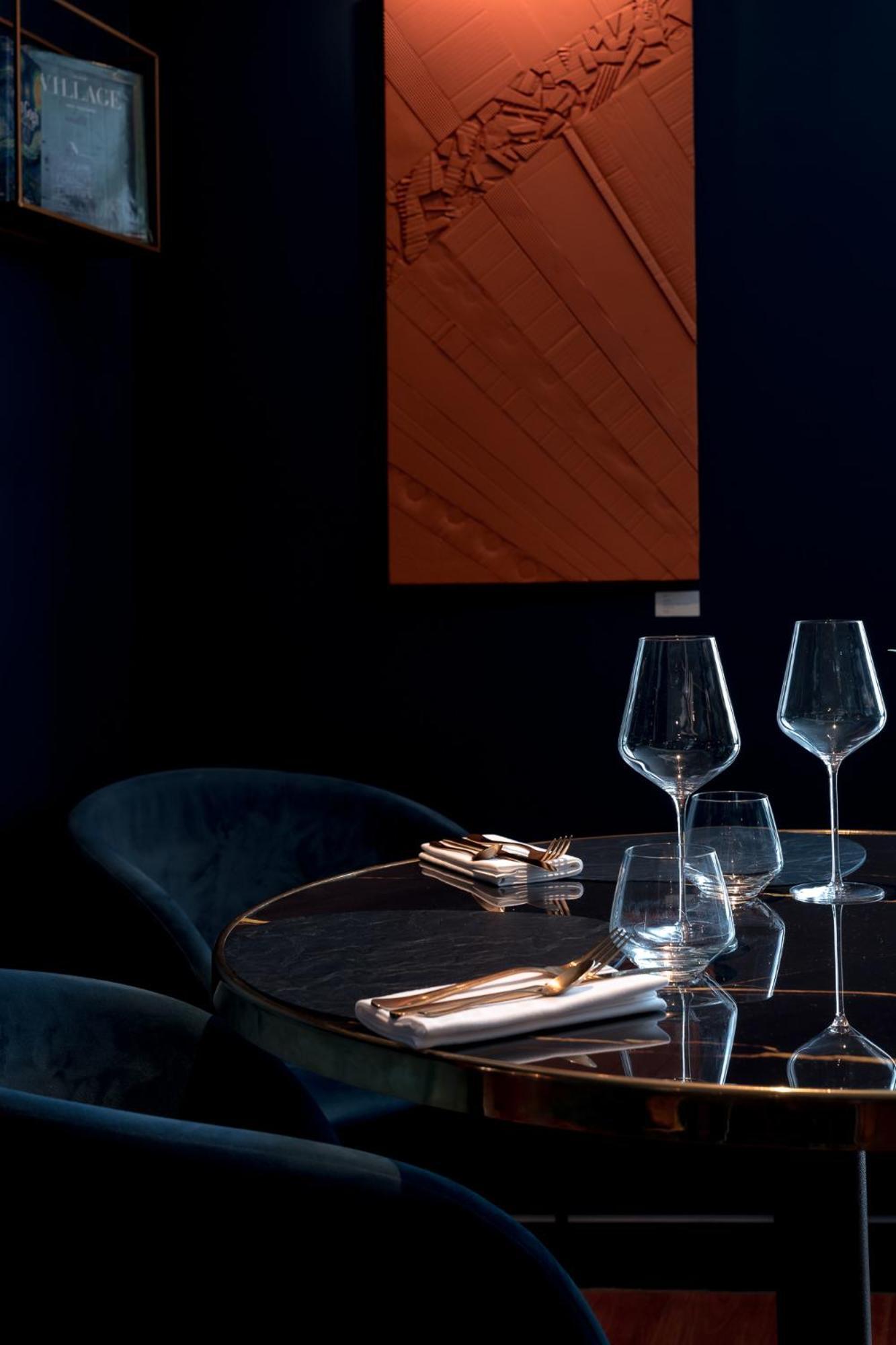 Hotel - Restaurant Le Globe Meursault Esterno foto
